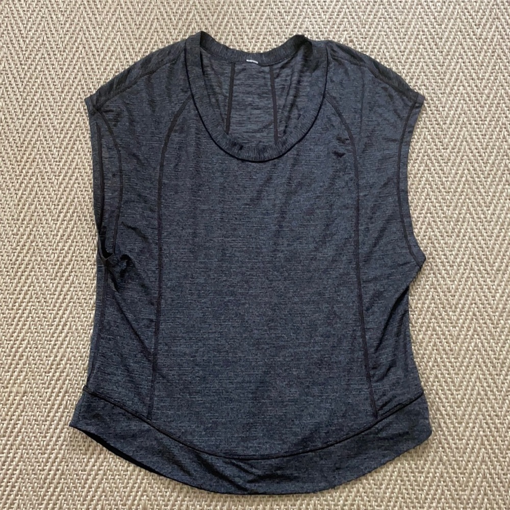 Lululemon muscle tank
